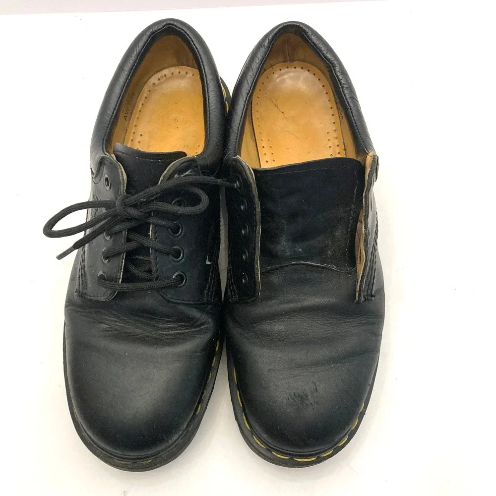 Vtg Dr. Martens Black Leather Oxfords 8053 Mens 9 M Made in England Distressed